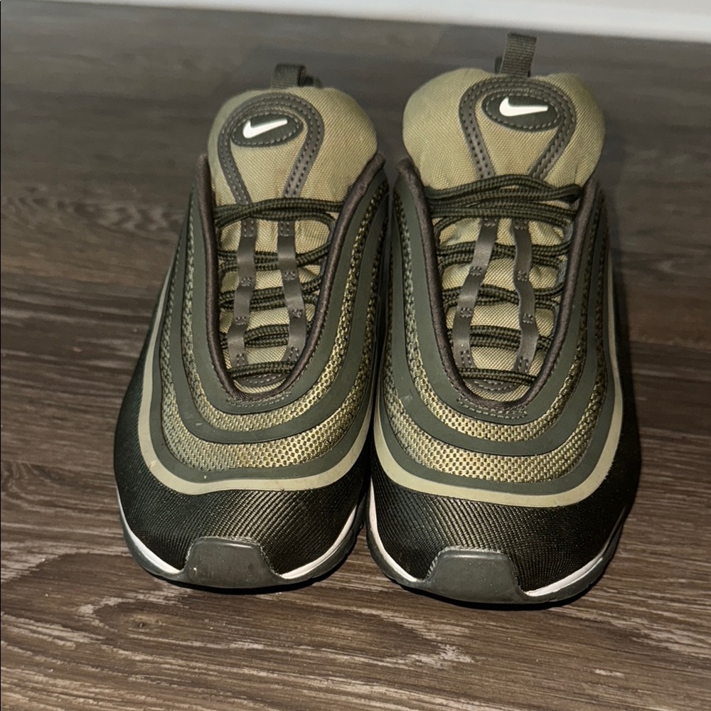 Nike Olive Green Sneakers